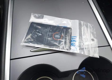 2021 Tesla Model Y Long Range Dual Motor All-Wheel Drive from USA, damaged, VIN 5YJYGDEE2MF176811